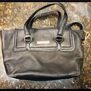 MICHAELKORS Mackenzie Black Leather Sm TZ Satchel